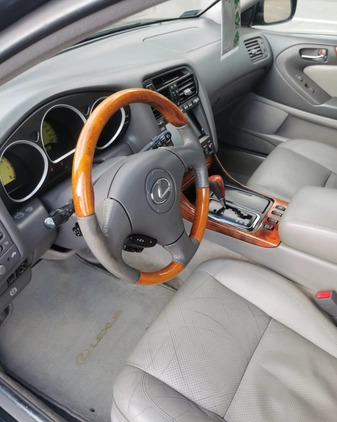 Lexus GS cena 28900 przebieg: 313000, rok produkcji 2001 z Szczecin małe 37